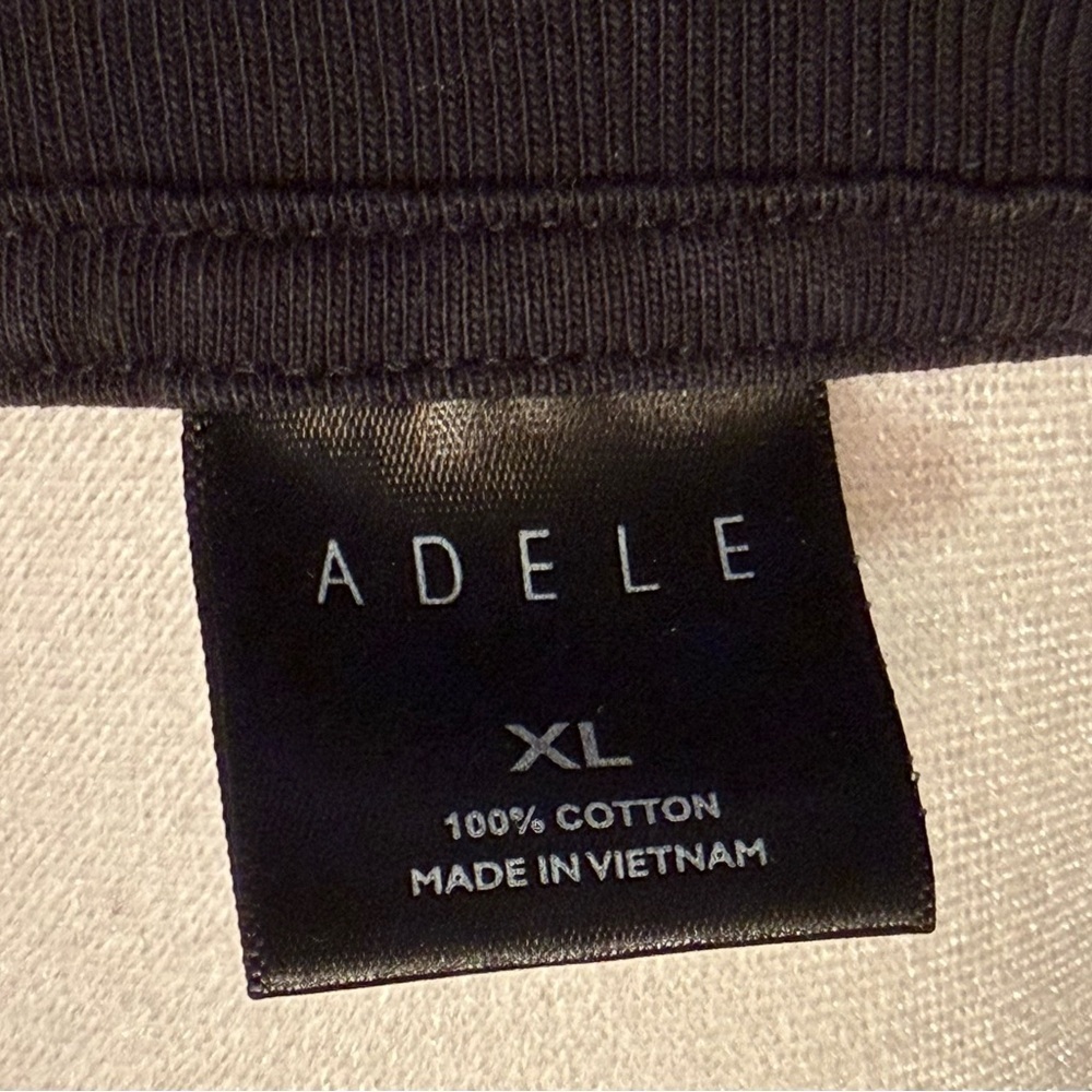 ADELE XL CONCERT TSHIRT from Ceasar's Palace - Picture 5 of 6